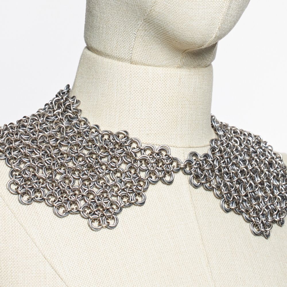 Zırh Örgü Yaka Kolye – Mat Dokulu Tasarım