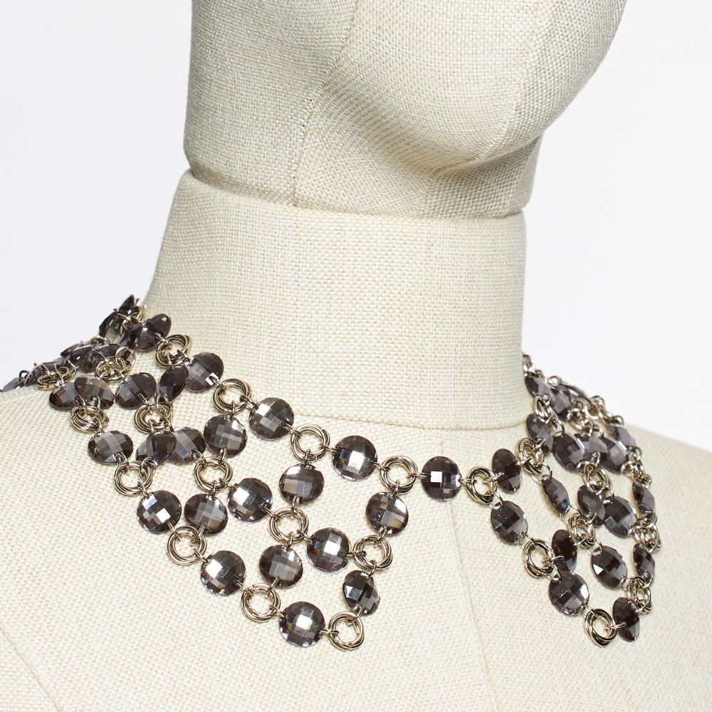 Füme Renkli Akrilik Taşlı Yaka Kolye