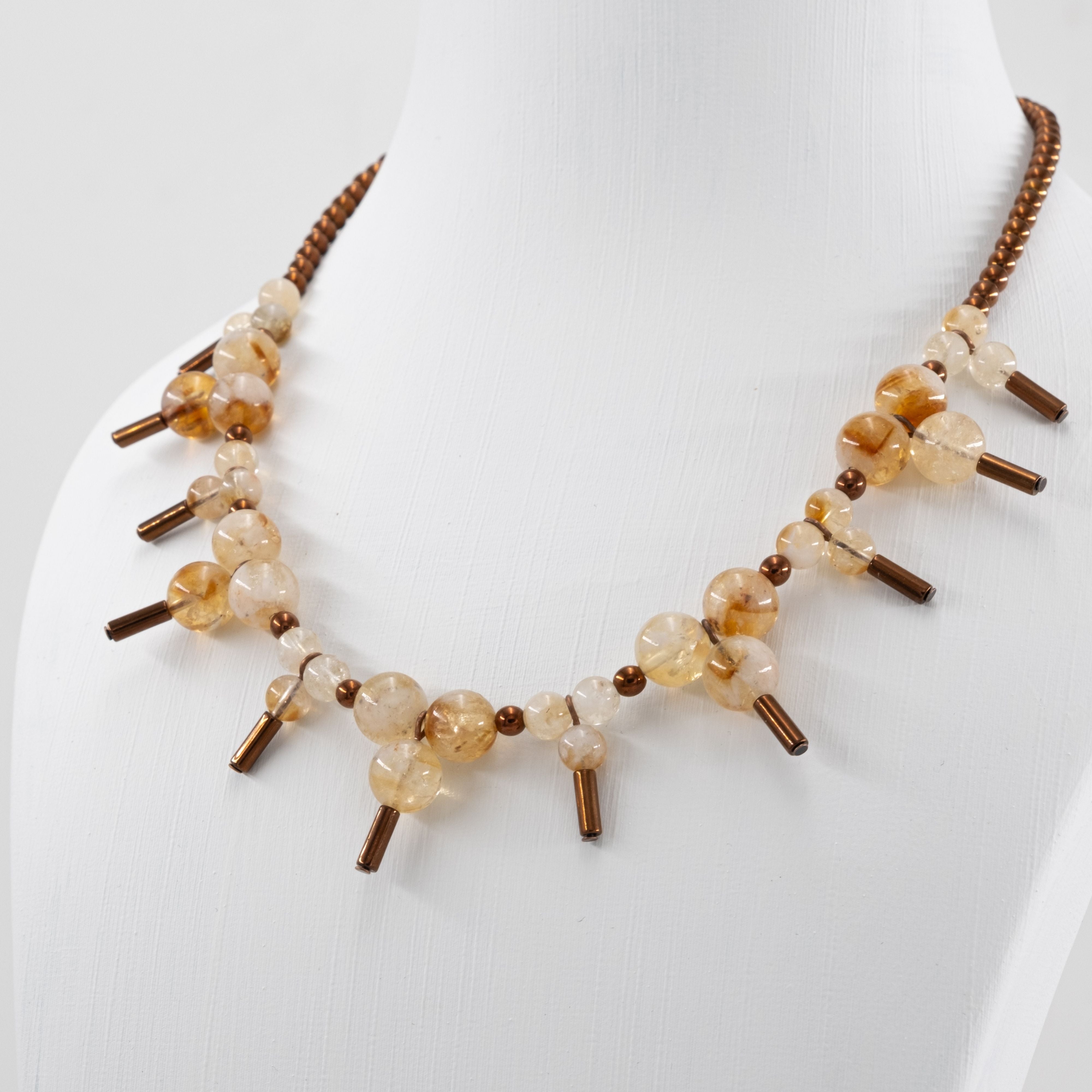 Sitrin ve Hematit Detaylı Rafine Punk Kolye