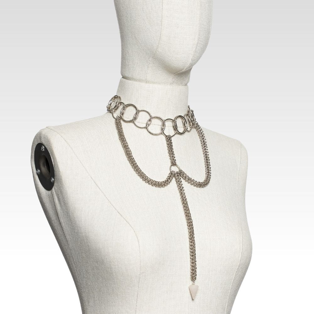 Y Formlu Örgü Zırh Choker Kolye