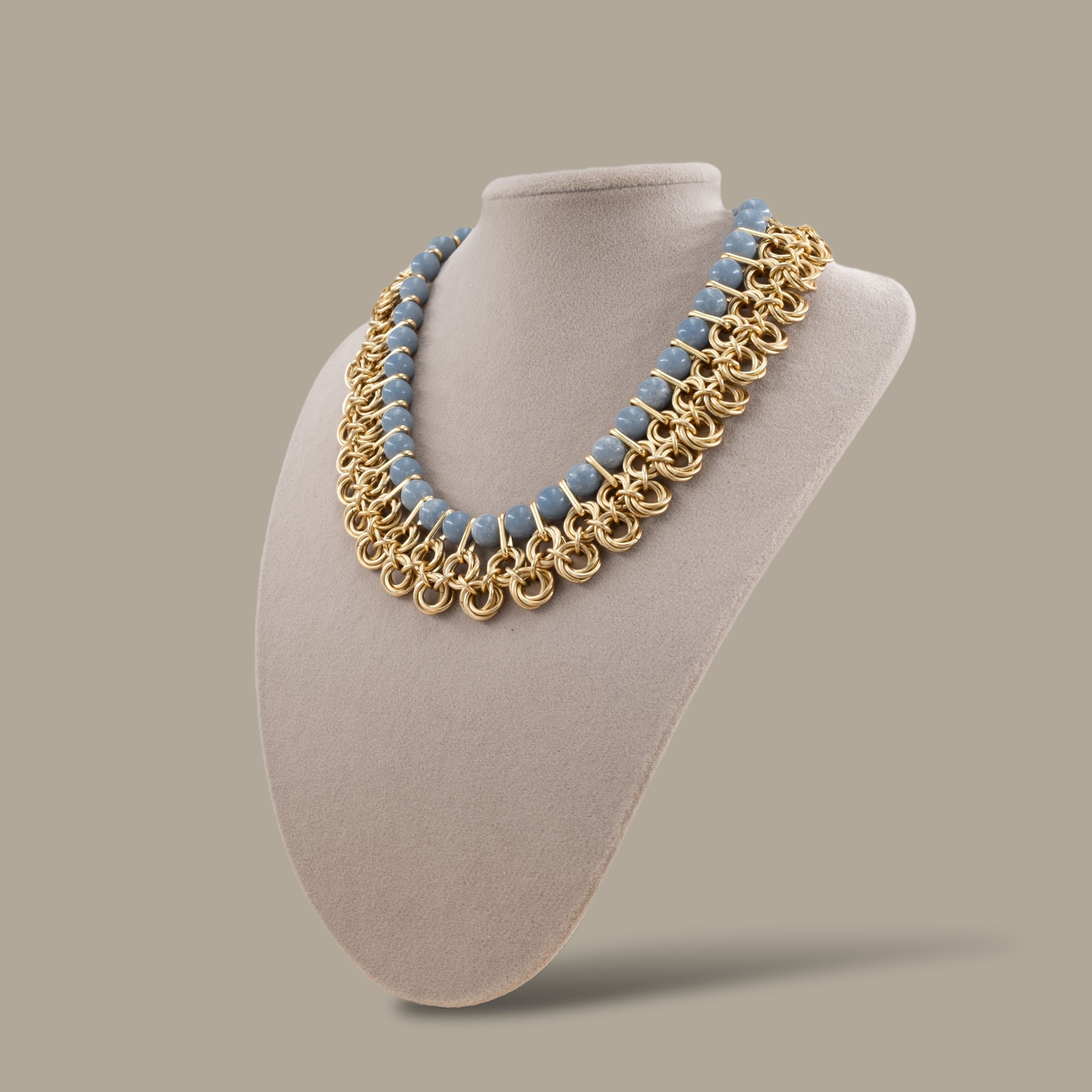 Örgü Zırh ve Ay Taşı Detaylı Kolye