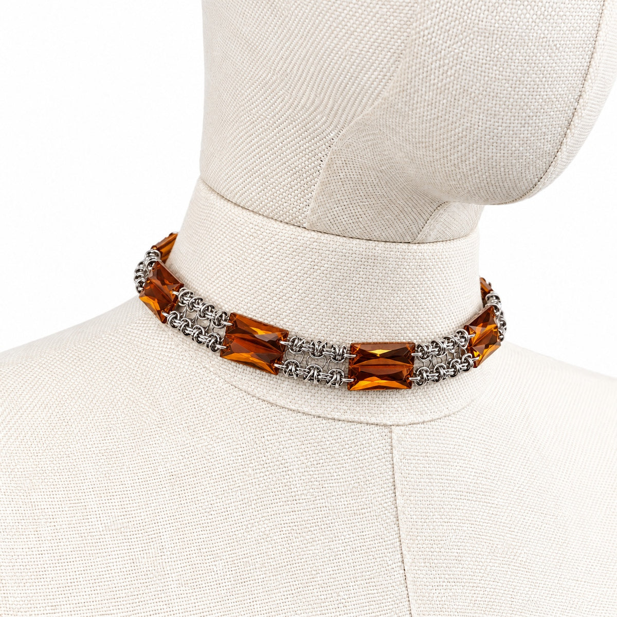 Djezairli GLIMMER LINK kehribar akrilik kristal zirh orgu choker, urun fotografi 02